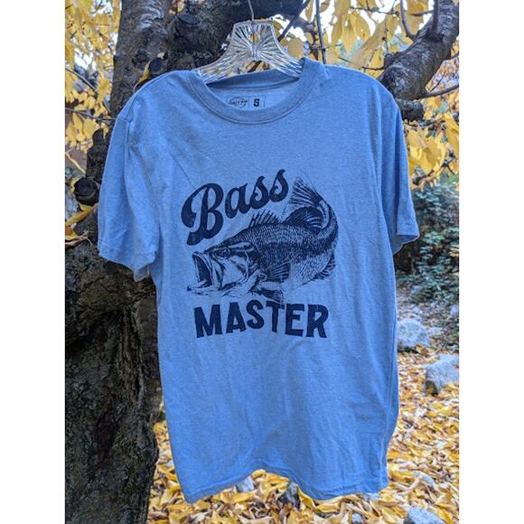 CRAZY DOG T-SHIRT:  mens size small fishing graphic lake river "Bass Master" - Picture 1 of 4
